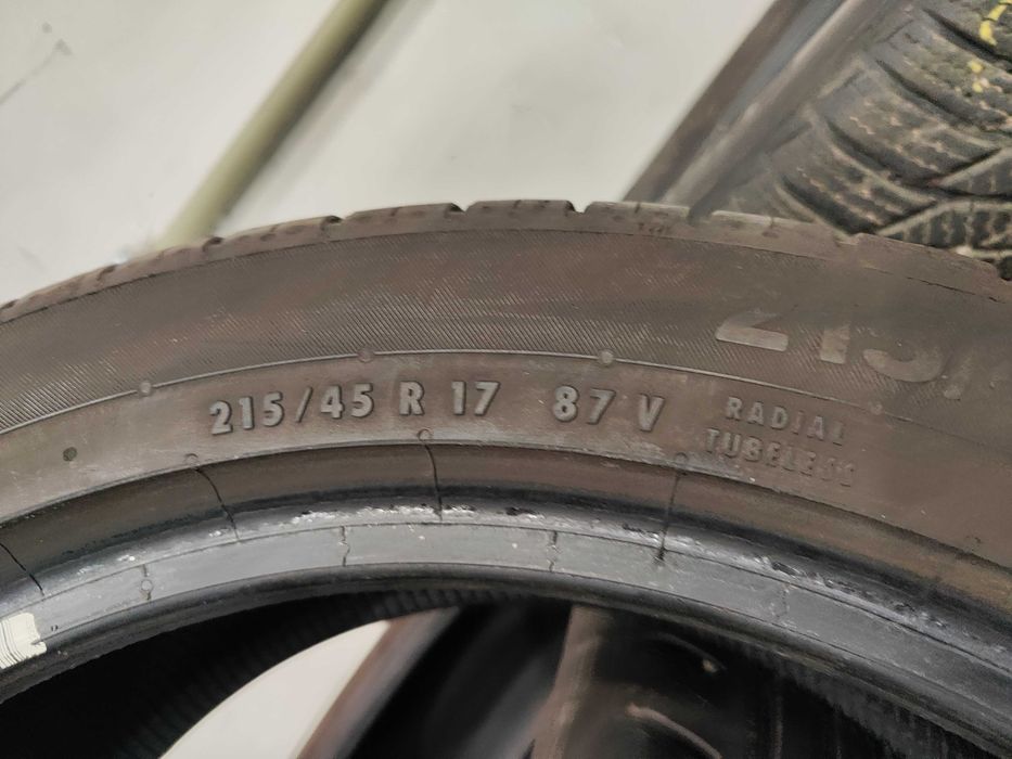 2бр.летни гуми 215/45/17 Continental