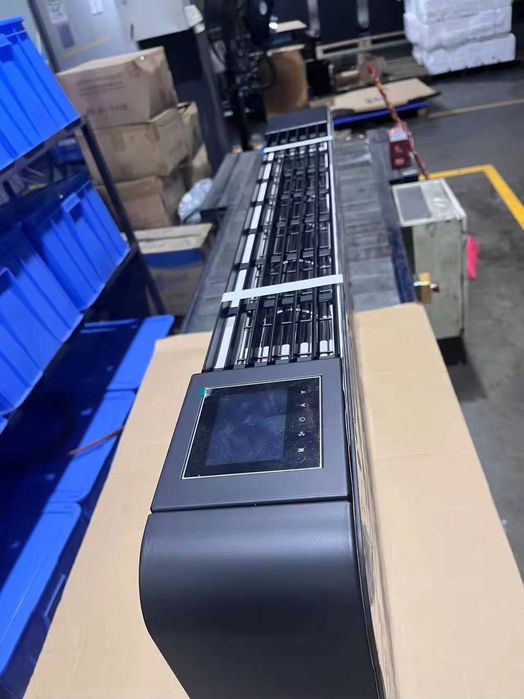 Вентилаторен конвектор Reverso , Slim , дизайнерски ,5.6 KW