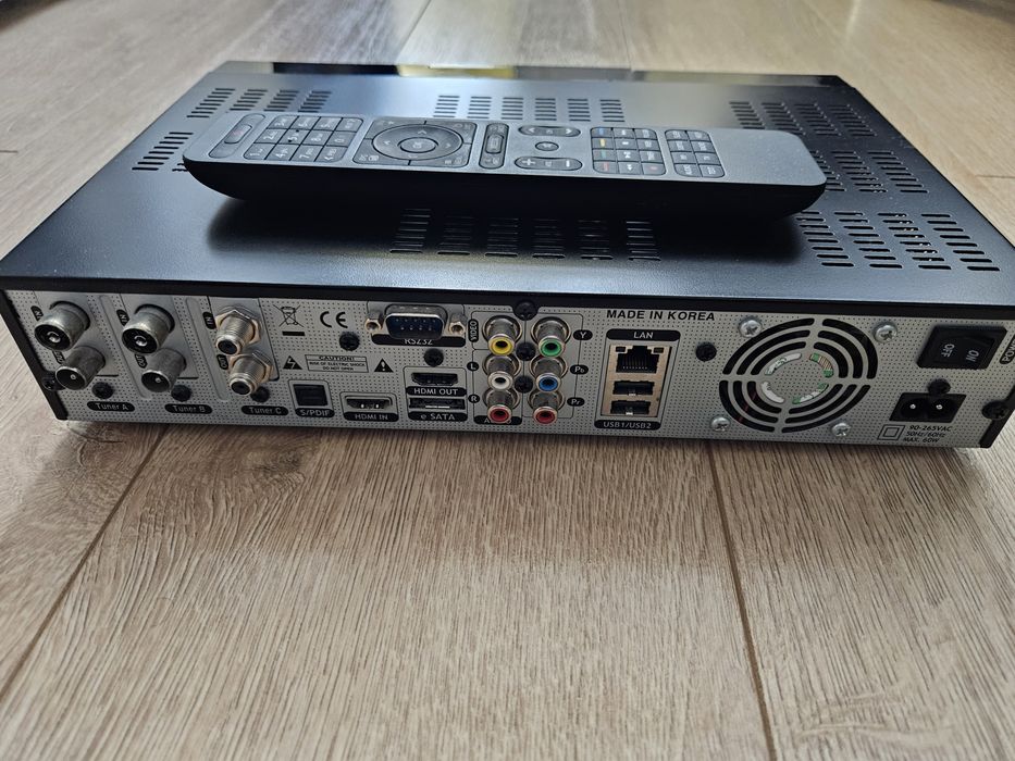 Atemio Nemesis сателитен/кабелен приемник хибрид