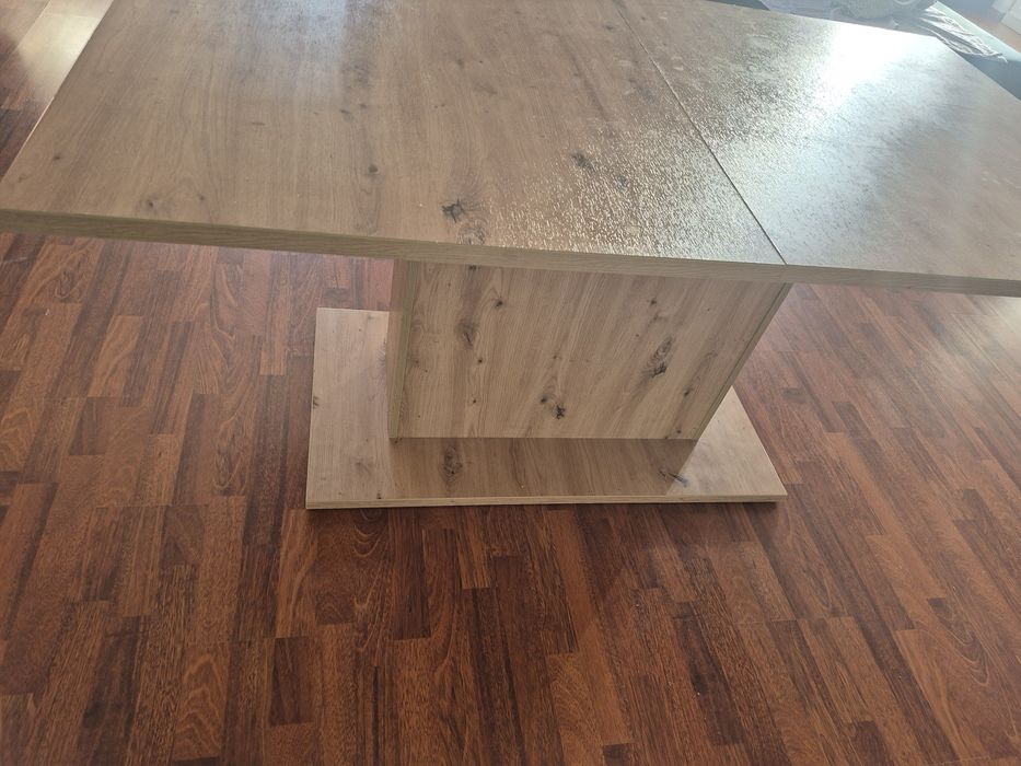 Vând masa extensibila