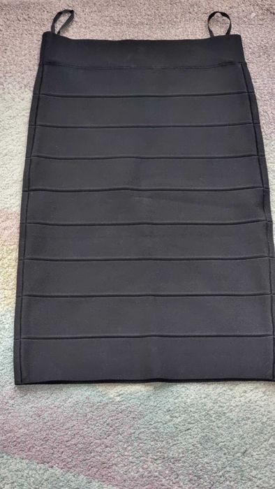 Ластична пола BCBGMAXAZRIA Намалена!