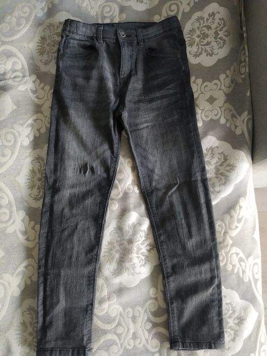 Джинсовые брюки мальчику 9-10 лет