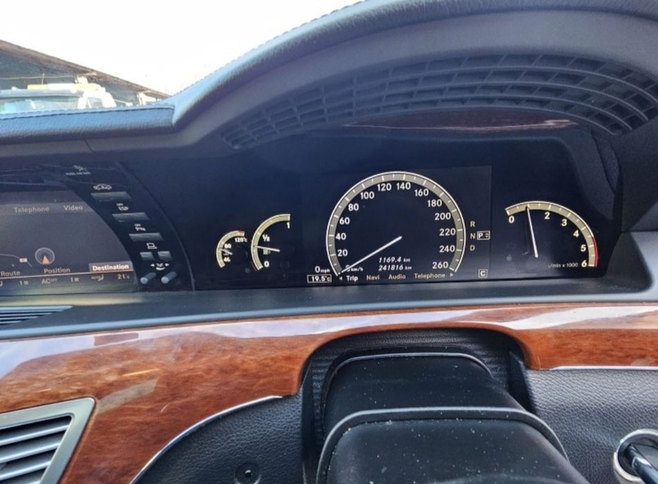 Mercedes w221 S320 На части