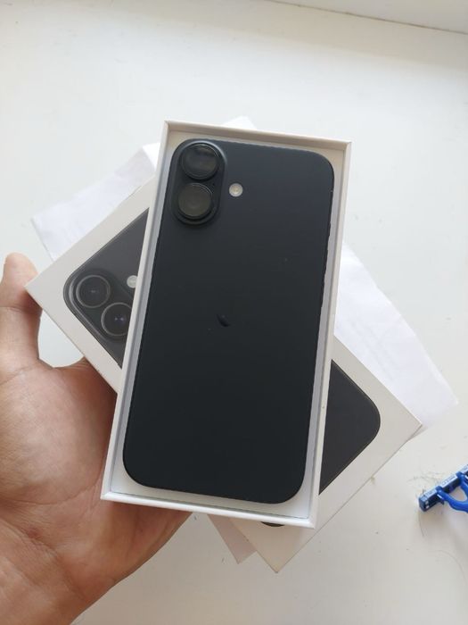 Айфон 16 128гб.