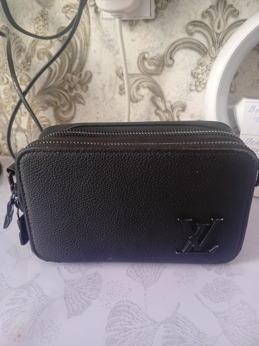 Продам мужскую сумочку