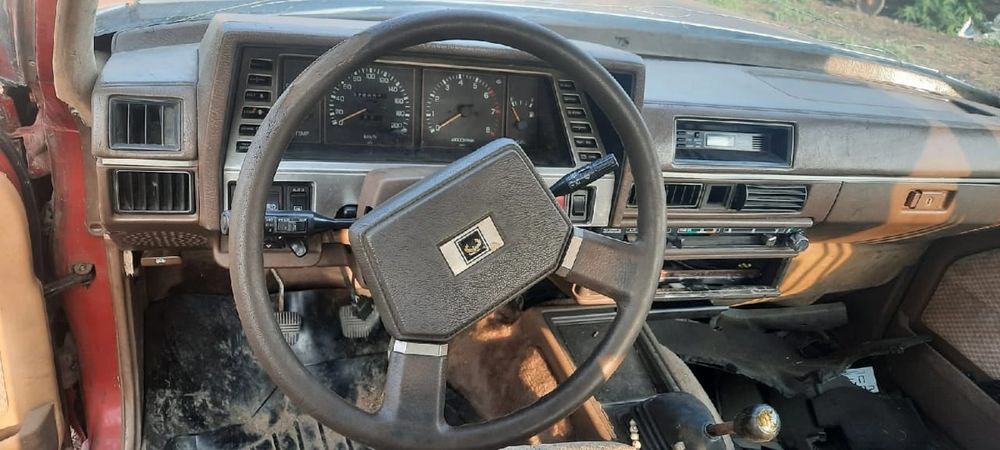 Продам машину Nissan