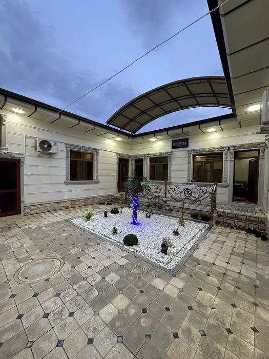 Уч Қахрамон, Гулистон 2 сот 5 хона