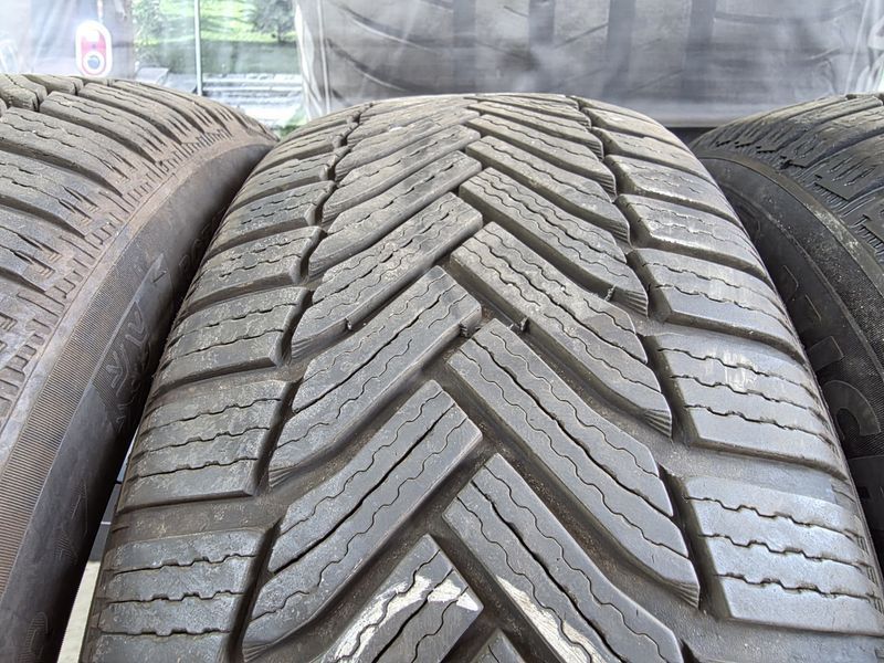 225/55/17 MICHELIN 4бр