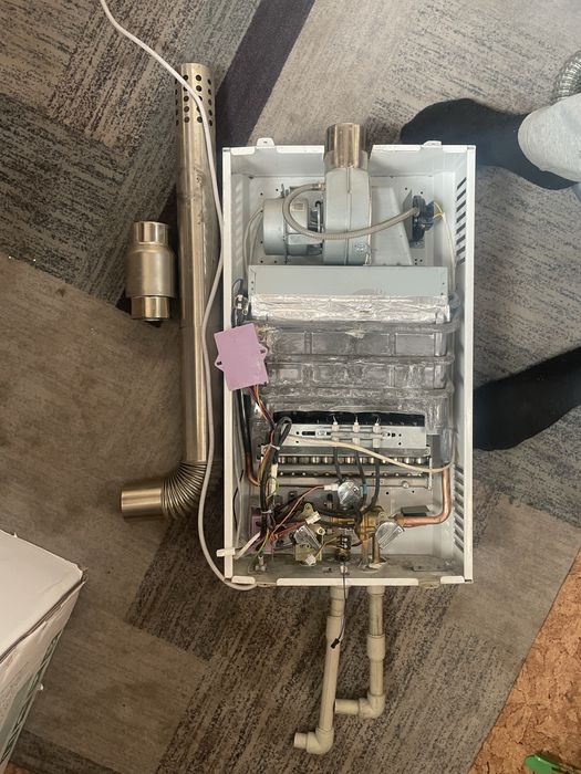 Котёл газовый настенный на запчасть