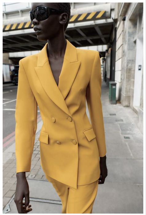 Дамски костюм ZARA