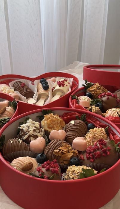 Клубника в шоколаде к 8 Марта | Конаев