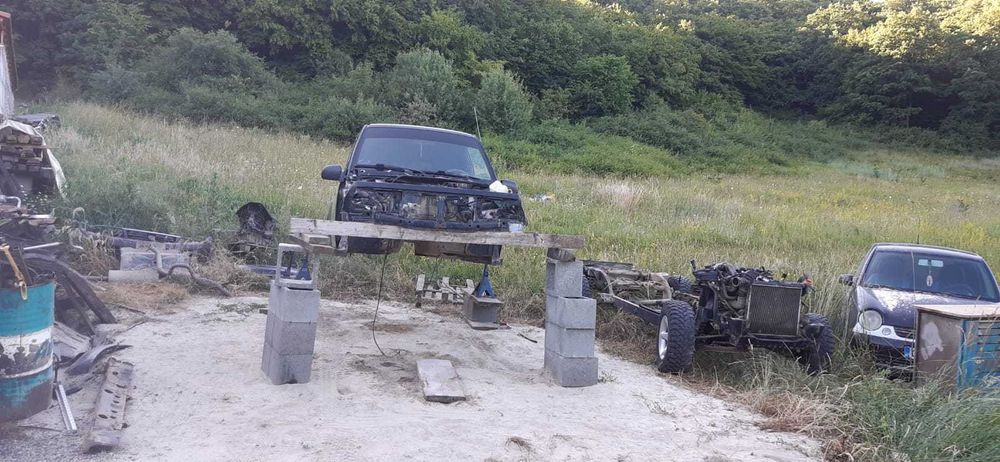 Vând Suzuki Vitara(Santana) 2002, 2HDI, 90 cai, 4x4 cu reductor