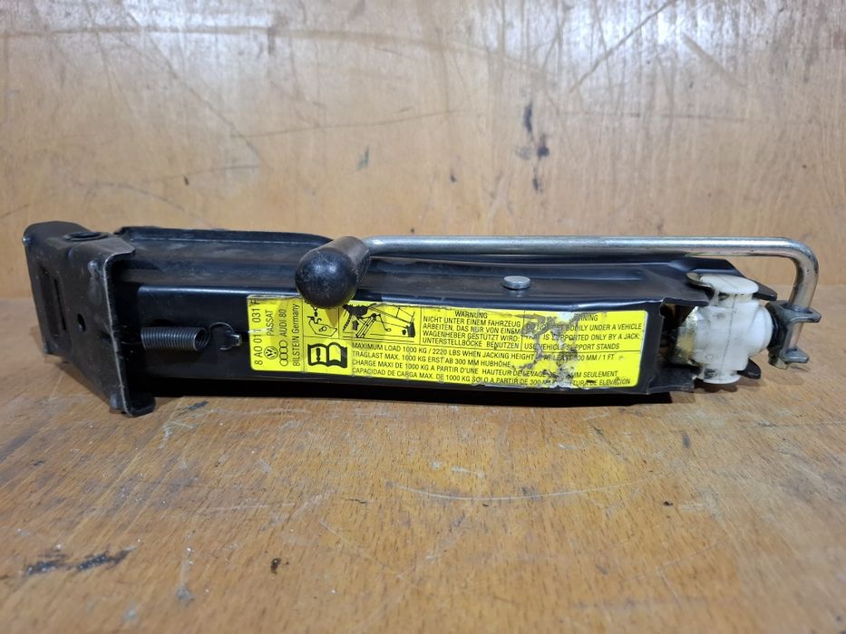 Домкраты на Ауди