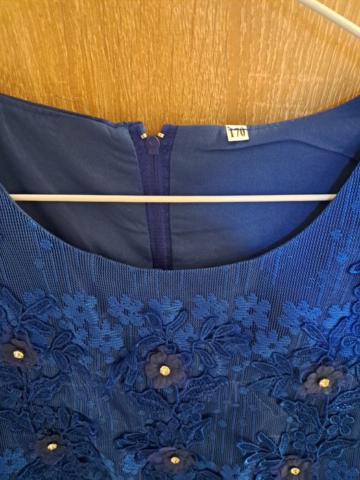 Официална рокля ЧИСТО НОВА