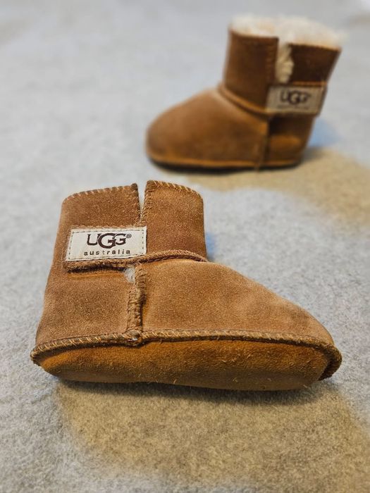 Ugg.         uri