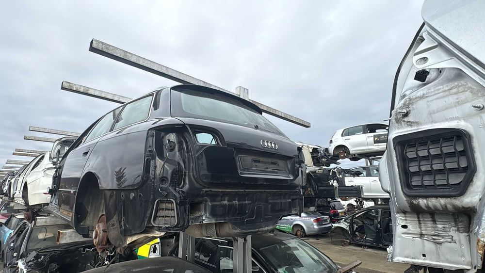 Haion Audi A4 B7 Break Din 2007