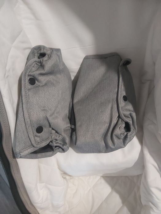 Продам коляску  2 в 1 НОВАЯ