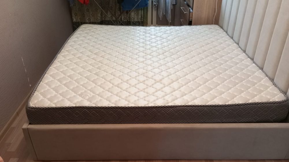 Продам кровать очень хорошая