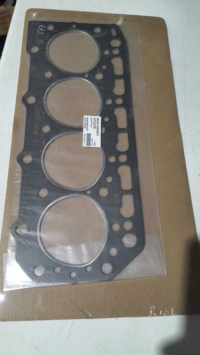 Chiulasa motor Yanmar 4TNA78 / piese Yanmar / ne-echipată / fără supape