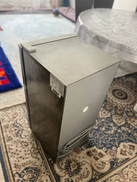 Продаю холодильник