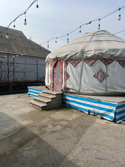 Продается юрта вместе с площадкой