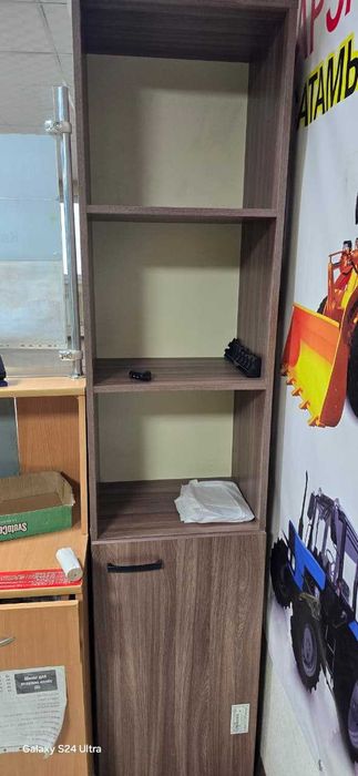 Продам мебель. Кассовая зона. Шкаф пенал.