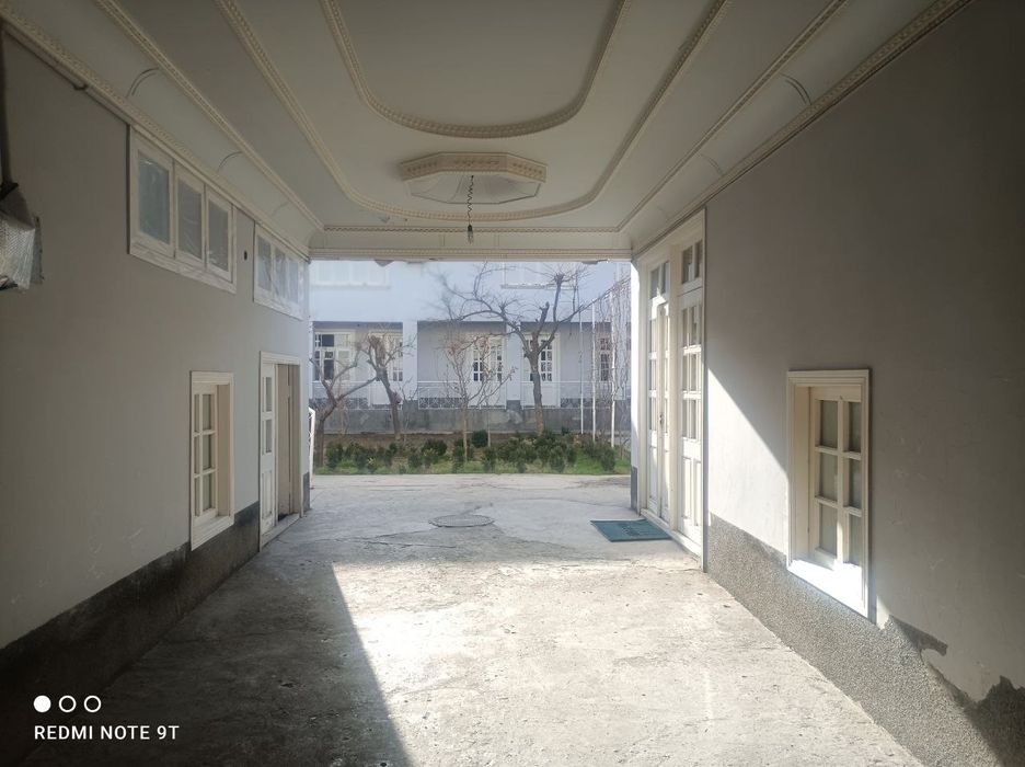 Участка на ИЗЗА. 11 комнат, 6 соток.