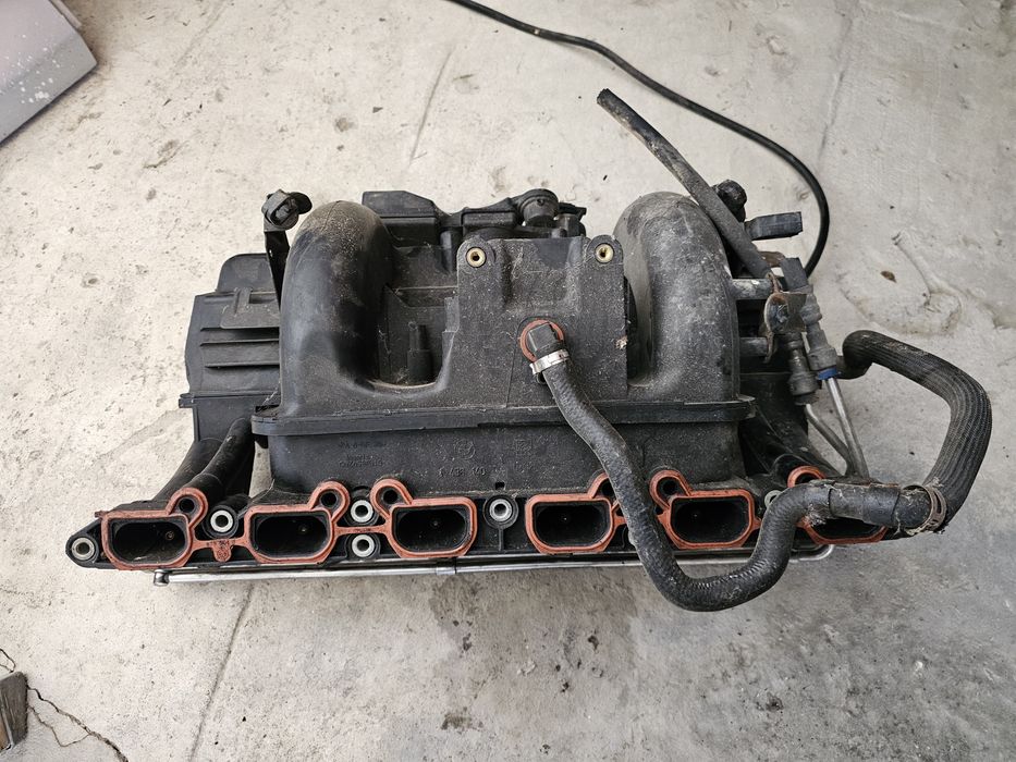 Колектор бмв м52 m52 всмукателен bmw e46 e39 e53