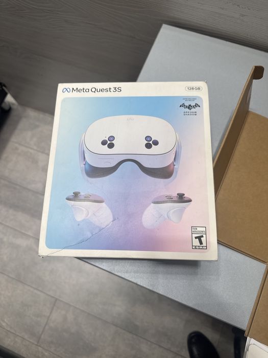New! Meta quest 3 S 128 GB b/u