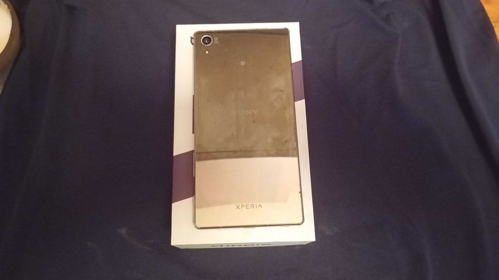 Продам телефон Sony xperia на детали