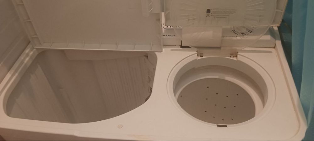 Стиралная машинка сотилади.пол автомат