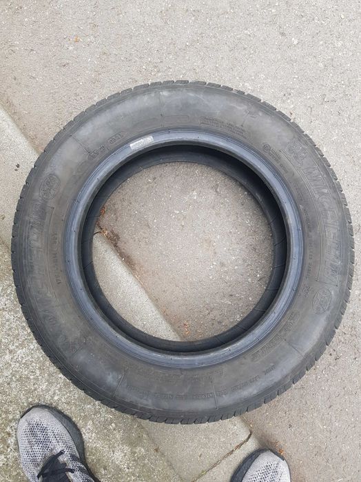 vand 4 anvelope Michelin 175/65/14 de vara aproape noi