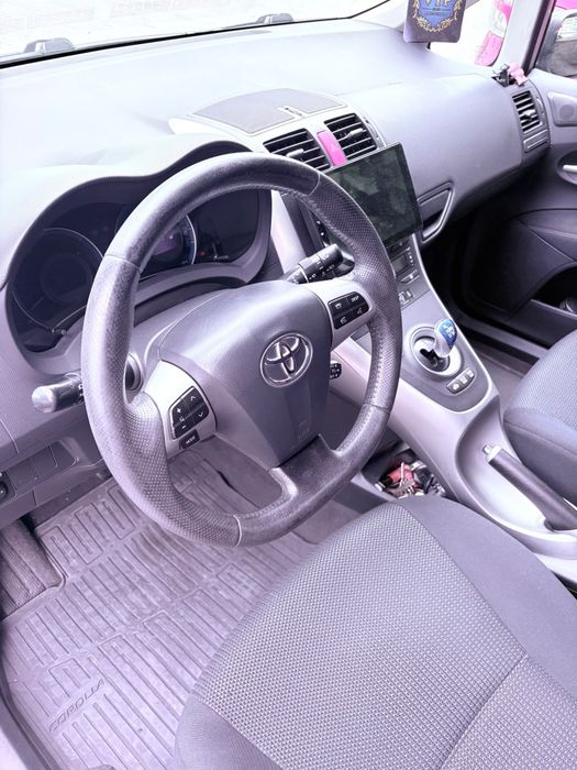 TOYOTA Auris 2011 — imagine 5