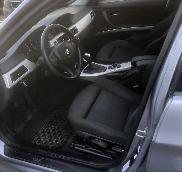 BMW 3 Series 2011 — imagine 4