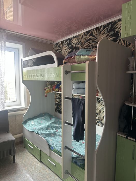 Продается детский гарнитур