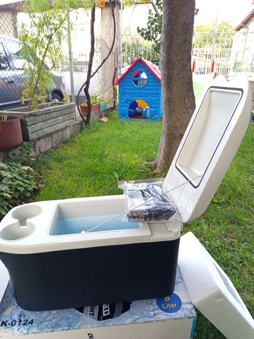 Нова хладилна чанта 12/220v