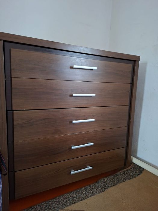 Спальный гарнитур