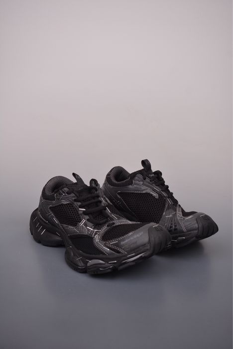 Balenciaga всички цветове и модели