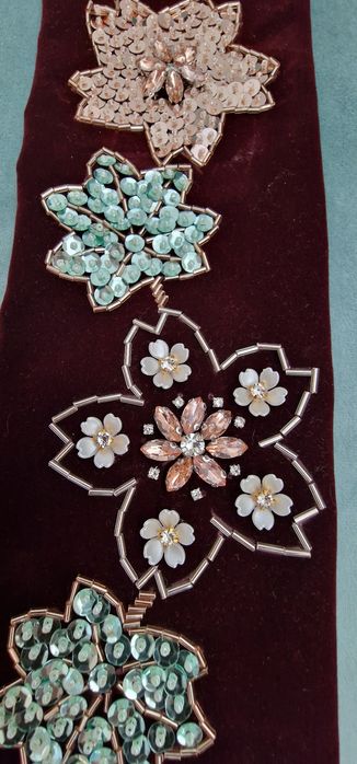 Brâu tradițional cusut de mână