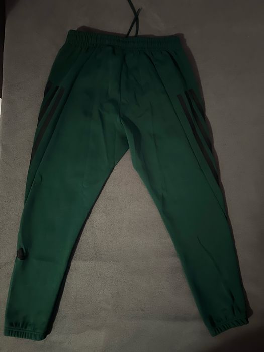 Pantaloni Adidas Future Icons 3-Stripes verzi inchis de barbati