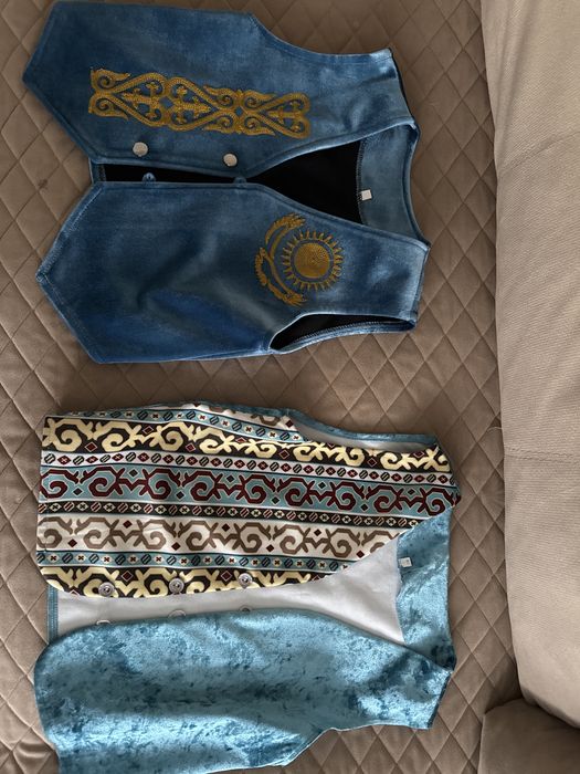 Продам жилетки уни
