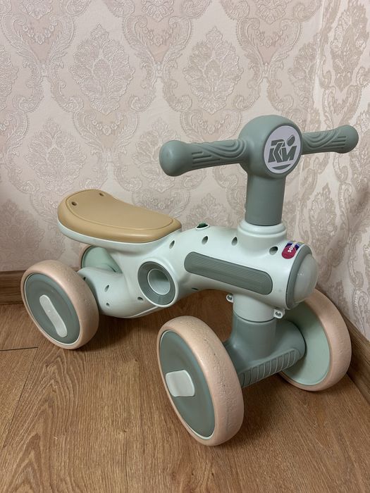 Продам толокар- каталка!