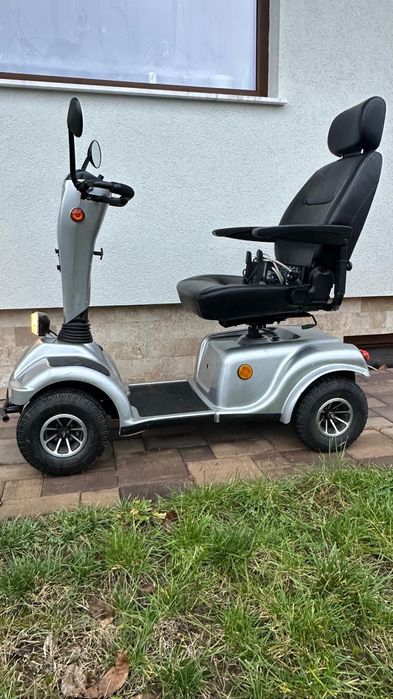 Carucior electric handicap dizabilitati scaun carut tricicleta scuter