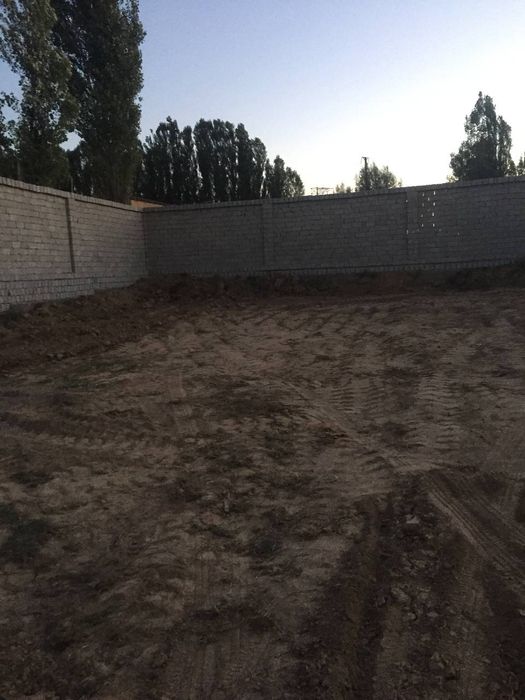 Yer sotiladi 8 sotix boz suvda