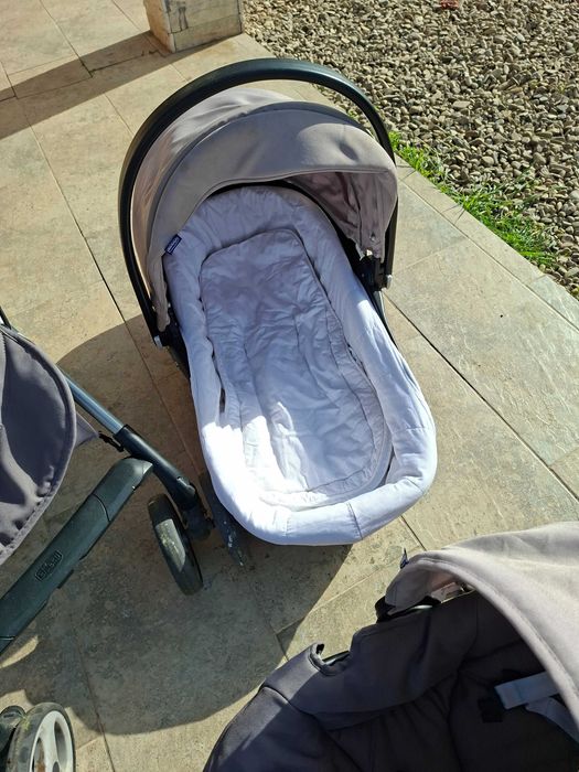 Carucior 3 in 1  chicco