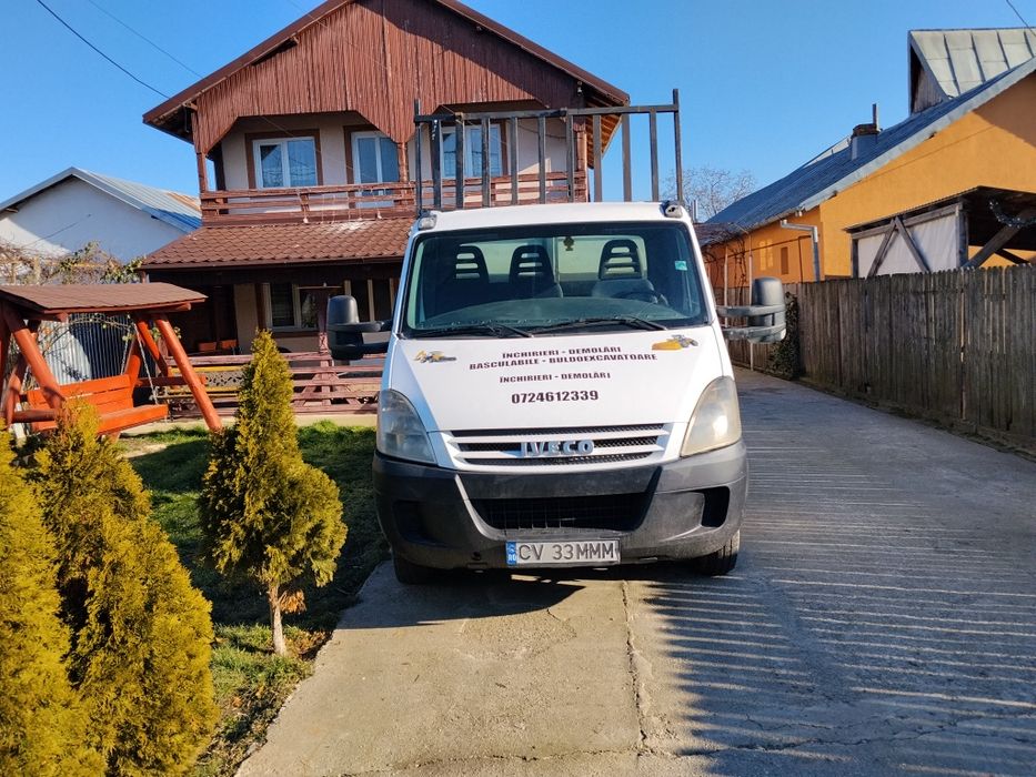 Vând Iveco basculabil