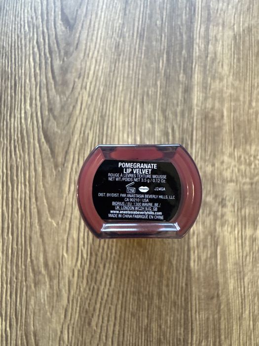 Помада Anastasia Beverly Hills