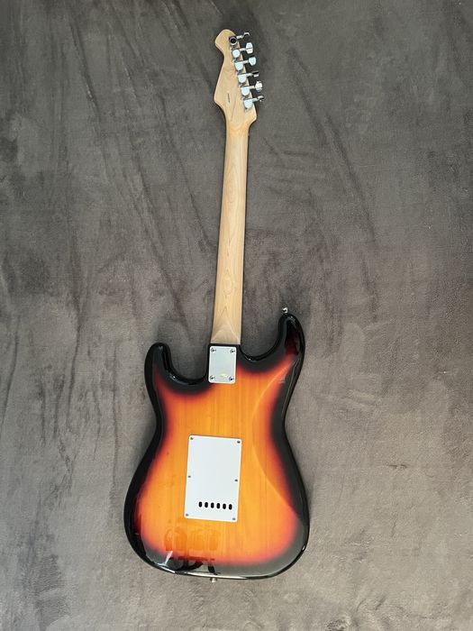 Электрогитара и Усилитель