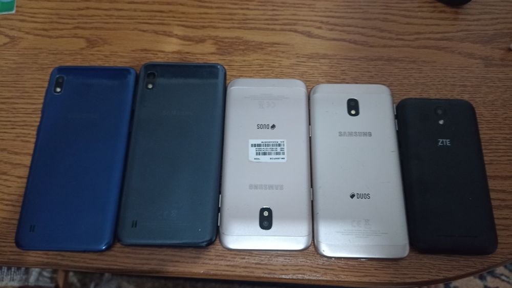 Vind telefoane defecte