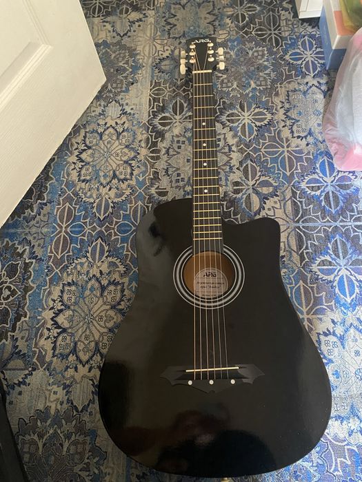 Новый гитара тиімді бағамен